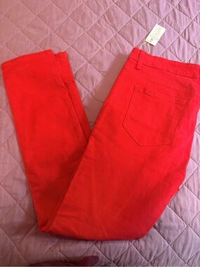 Women’s Skinny Jeans in Vibrant Red - Sleek Everyday Style